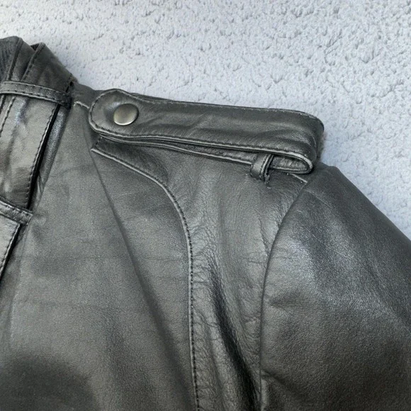 Vintage Cooper Leather Jacket Mens 46 Black Bomber Flight Epaulets Band Hand 80s